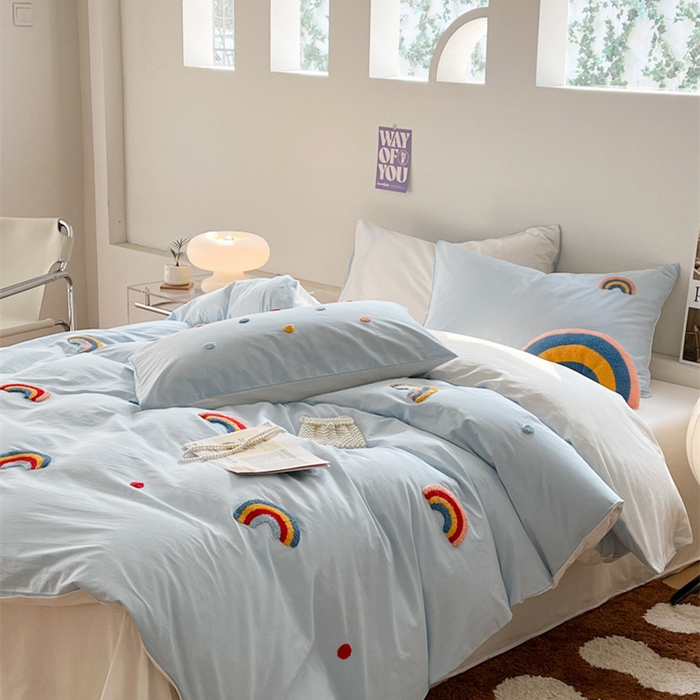 91家纺网 家纺一手货源 找家纺 慕尚家纺 2025新款全棉水洗棉毛巾绣四件套 彩虹-蓝白