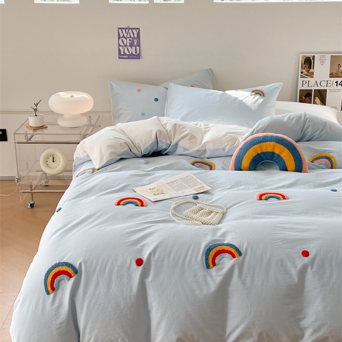 91家纺网 家纺一手货源 找家纺 慕尚家纺 2025新款全棉水洗棉毛巾绣四件套 彩虹-蓝白