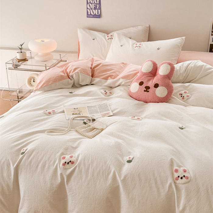 91家纺网 家纺一手货源 找家纺 慕尚家纺 2025新款全棉水洗棉毛巾绣四件套 米兔兔-白玉