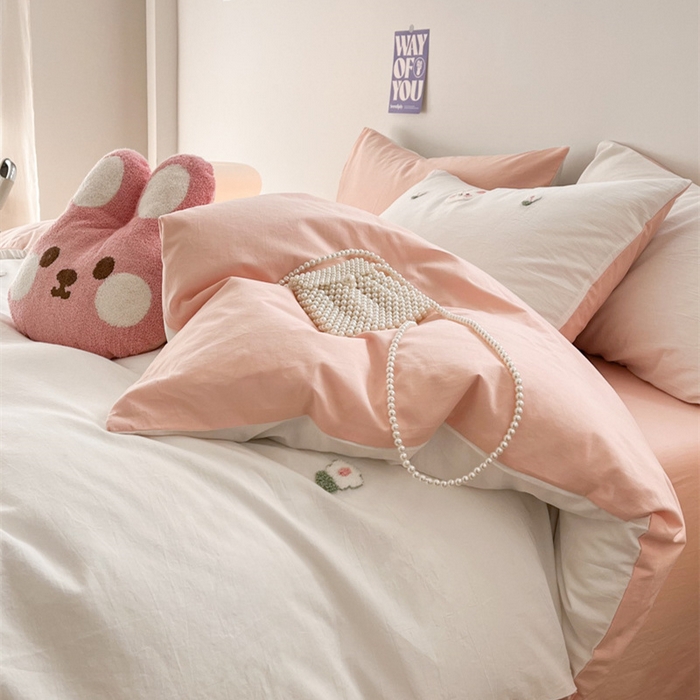 91家纺网 家纺一手货源 找家纺 慕尚家纺 2025新款全棉水洗棉毛巾绣四件套 米兔兔-白玉