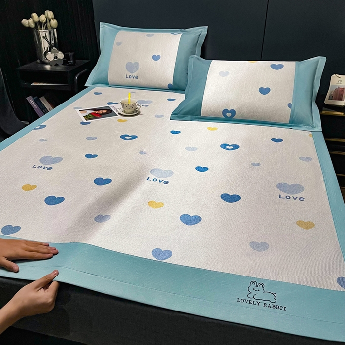 91家纺网 家纺一手货源 找家纺 慕尚家纺 2025新款冰藤席 爱心蓝