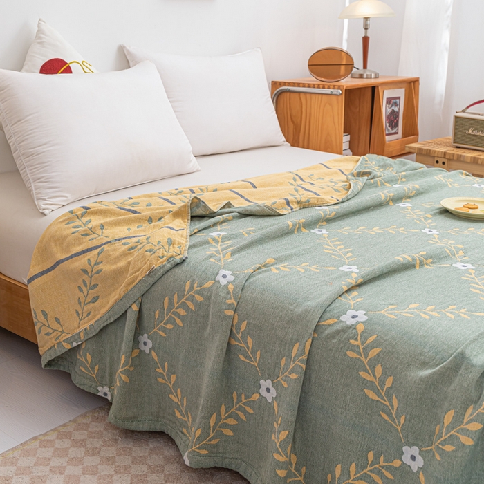 91家纺网 家纺一手货源 找家纺 卡奥 2024款花系全棉水洗三层纱毛巾被盖毯毛毯 藤蔓