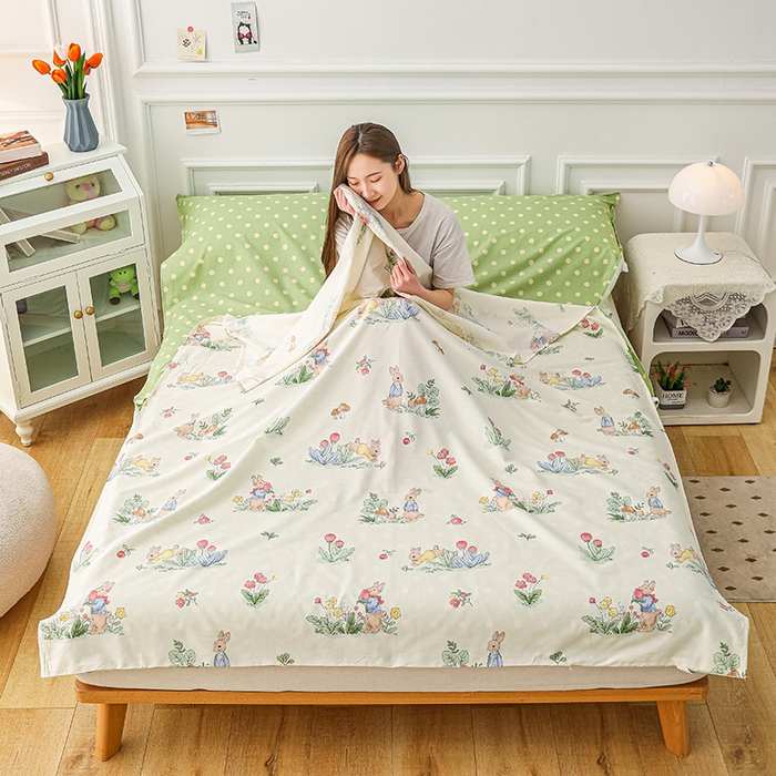 91家纺网 家纺一手货源 找家纺 金丝鸟 2023新款全棉旅行睡袋 温馨小兔