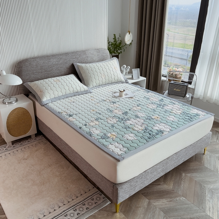 91家纺网 家纺一手货源 找家纺 慕尚家纺 2025新款加厚印花乳胶席凉感丝乳胶凉席 复古生活