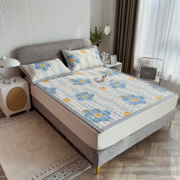 91家纺网 家纺一手货源 找家纺 慕尚家纺 2025新款加厚印花乳胶席凉感丝乳胶凉席 法式花花