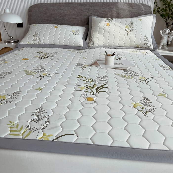 91家纺网 家纺一手货源 找家纺 慕尚家纺 2025新款加厚印花乳胶席凉感丝乳胶凉席 麦穗兔