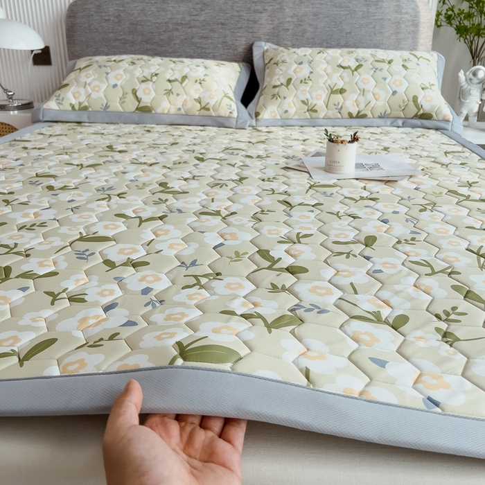 91家纺网 家纺一手货源 找家纺 慕尚家纺 2025新款加厚印花乳胶席凉感丝乳胶凉席 花季