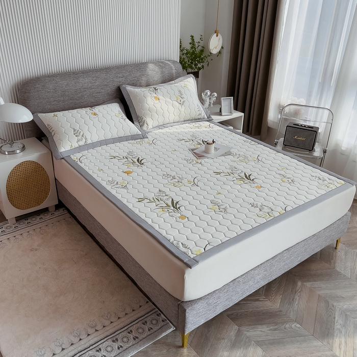 91家纺网 家纺一手货源 找家纺 慕尚家纺 2025新款加厚印花乳胶席凉感丝乳胶凉席 麦穗兔