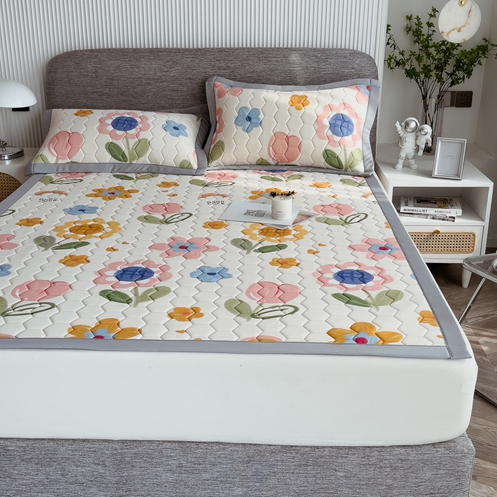 91家纺网 家纺一手货源 找家纺 慕尚家纺 2025新款加厚印花乳胶席凉感丝乳胶凉席 向日葵