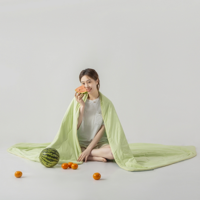 91家纺网 家纺一手货源 找家纺 慕尚家纺 2025新款凉感丝瓜瓜被 四季奶青