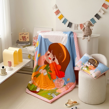 91家纺网 家纺一手货源 找家纺 （总）温宁 2023新款大版定位印花手包边豆豆四季被夏凉被春秋被子被芯