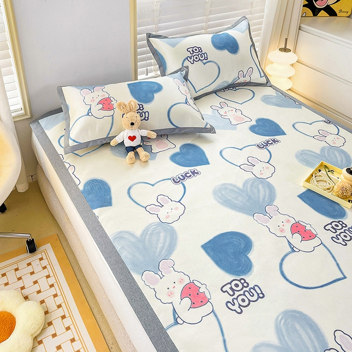 91家纺网 家纺一手货源 找家纺 金盛纺A类600D数码印花冰丝席床单床笠款凉席三件套 幸运兔