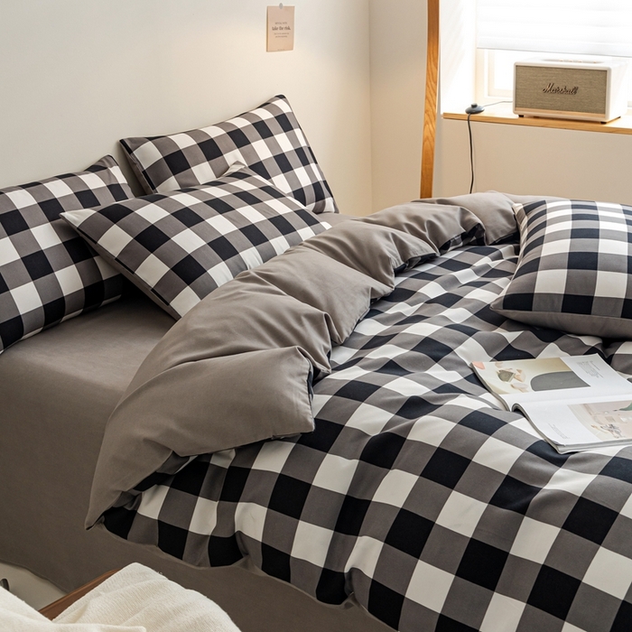 91家纺网 家纺一手货源 找家纺 米瑞娜 2024新款无印风四件套格子条纹水洗棉四件套 黑白中格