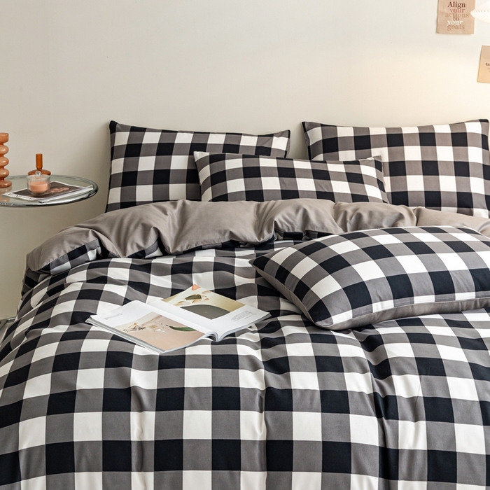 91家纺网 家纺一手货源 找家纺 米瑞娜 2024新款无印风四件套格子条纹水洗棉四件套 黑白中格