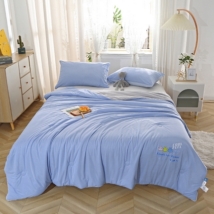 91家纺网 家纺一手货源 找家纺 （总）艾佳宝贝 2023凉感丝冰淇淋夏被-小冰豆系列