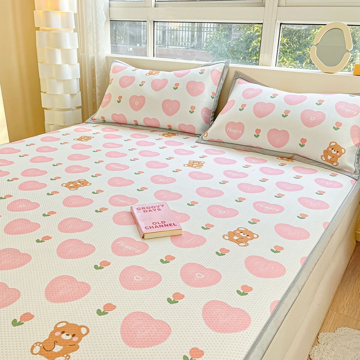 91家纺网 家纺一手货源 找家纺 慕尚  2025新款满天星凉席夏被组合四件套 爱心熊