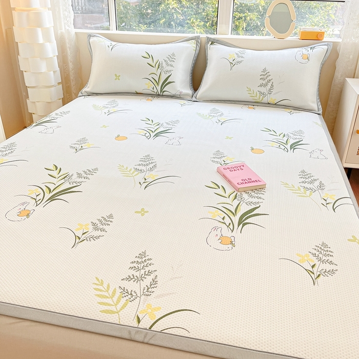 91家纺网 家纺一手货源 找家纺 慕尚  2025新款满天星凉席夏被组合四件套 幸运草