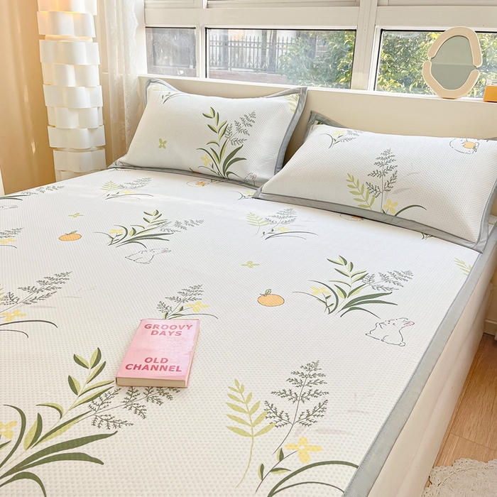 91家纺网 家纺一手货源 找家纺 慕尚  2025新款满天星凉席夏被组合四件套 幸运草