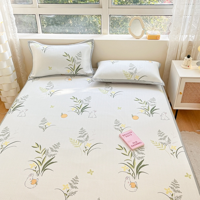 91家纺网 家纺一手货源 找家纺 慕尚  2025新款满天星凉席夏被组合四件套 幸运草