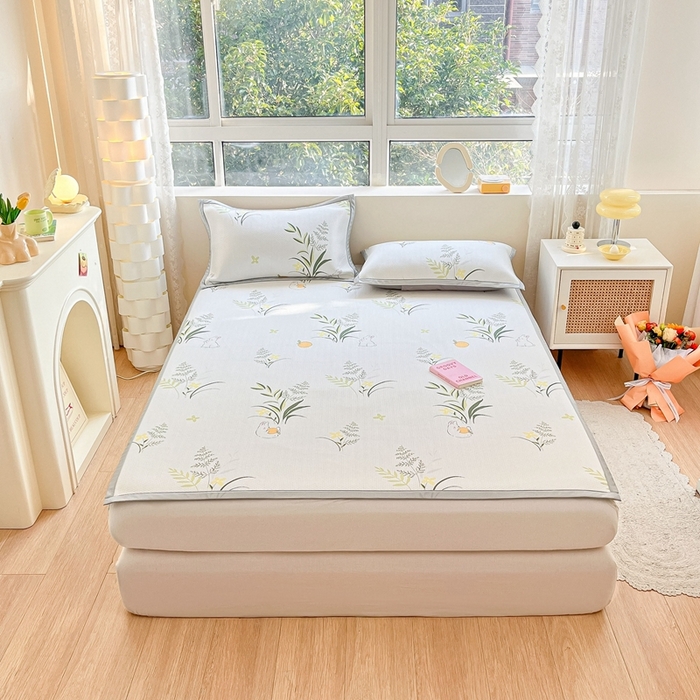 91家纺网 家纺一手货源 找家纺 慕尚  2025新款满天星凉席夏被组合四件套 幸运草