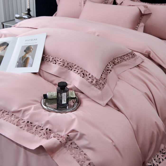 91家纺网 家纺一手货源 找家纺 榻尚家居2023款纯棉镂空贡缎蕾丝款四件套(会员-20) 曙光粉