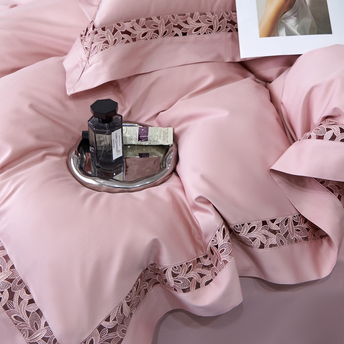 91家纺网 家纺一手货源 找家纺 榻尚家居2023款纯棉镂空贡缎蕾丝款四件套(会员-20) 曙光粉