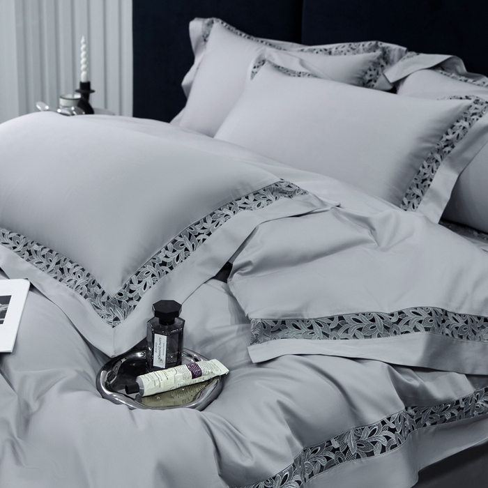 91家纺网 家纺一手货源 找家纺 榻尚家居2023款纯棉贡缎蕾丝款四件套(会员-20) 优雅灰