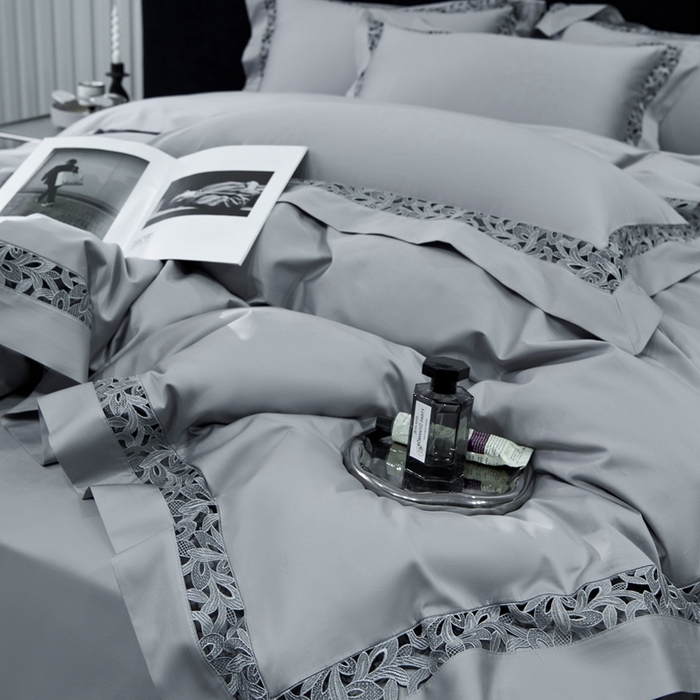 91家纺网 家纺一手货源 找家纺 榻尚家居2023款纯棉贡缎蕾丝款四件套(会员-20) 优雅灰