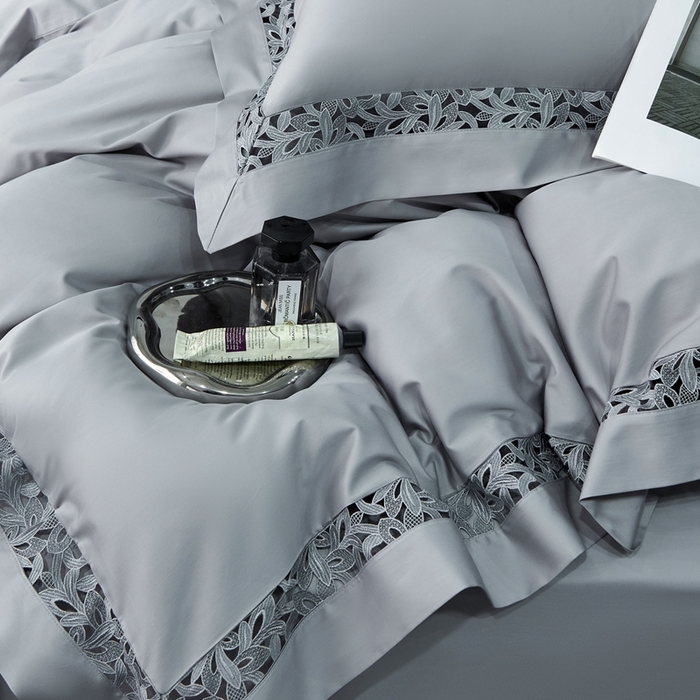 91家纺网 家纺一手货源 找家纺 榻尚家居2023款纯棉贡缎蕾丝款四件套(会员-20) 优雅灰