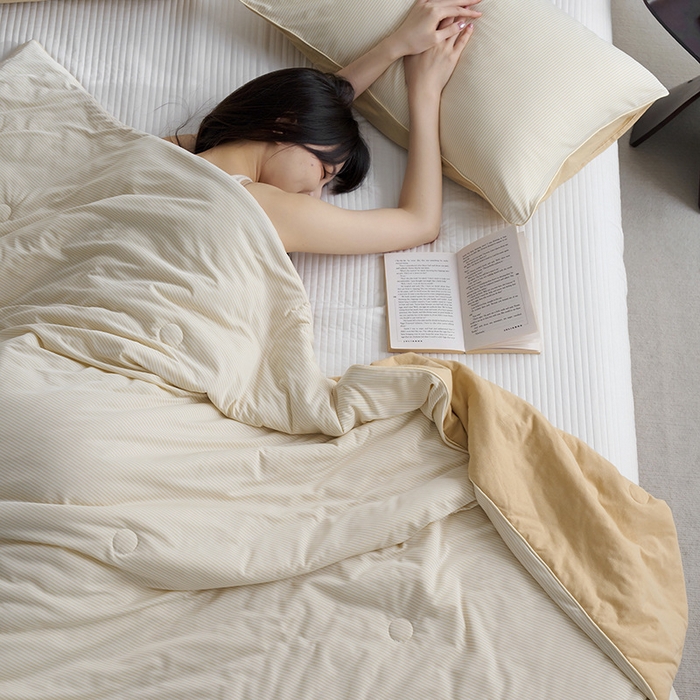 91家纺网 家纺一手货源 找家纺 （总）莱福仕家纺2024新款无印风凉感针织夏被