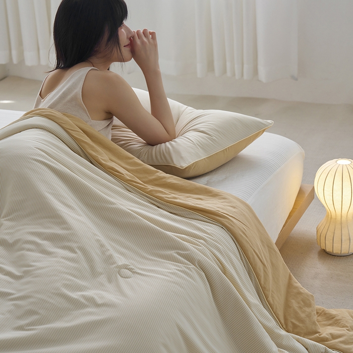 91家纺网 家纺一手货源 找家纺 （总）莱福仕家纺2024新款无印风凉感针织夏被