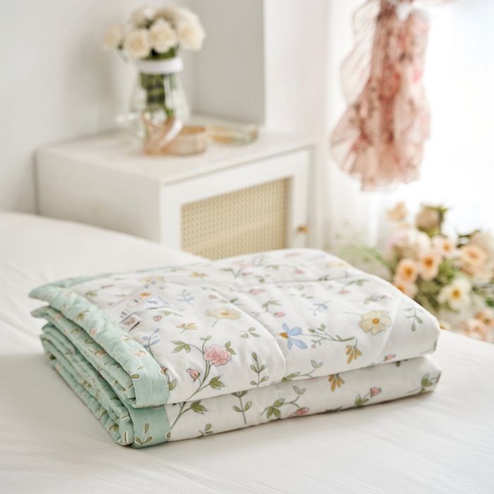 91家纺网 家纺一手货源 找家纺 莱福仕家纺2024新款全棉跑量款棉花夏被 情人花园