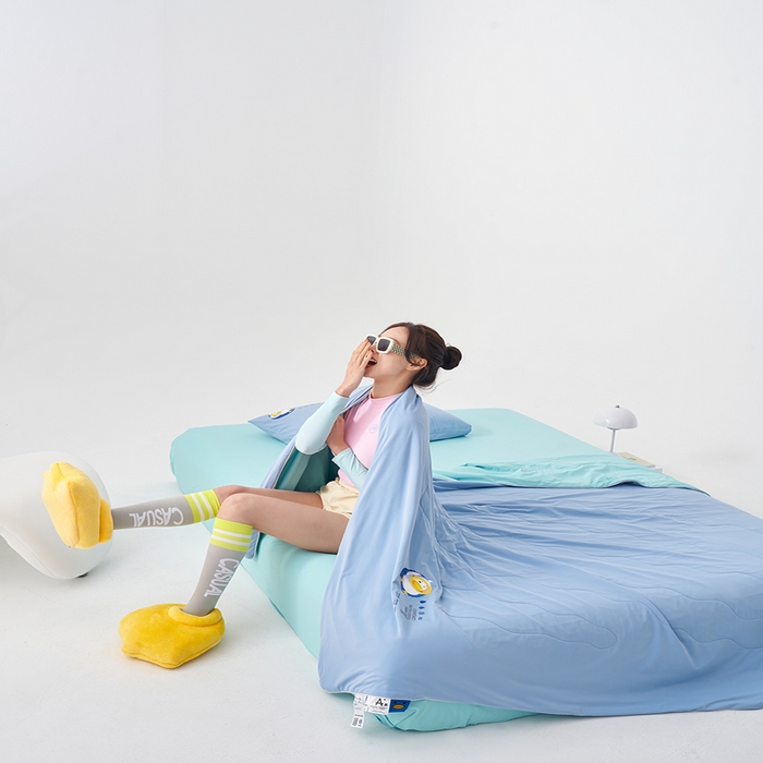 91家纺网 家纺一手货源 找家纺 莱福仕家纺 2024新款解放鸭力凉感蚕丝夏被 莱茵蓝