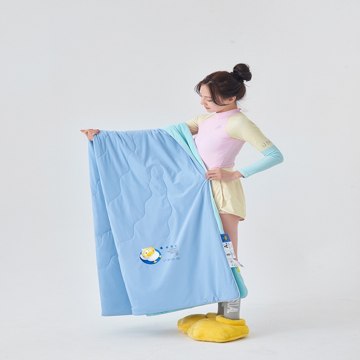 91家纺网 家纺一手货源 找家纺 莱福仕家纺 2024新款解放鸭力凉感蚕丝夏被 莱茵蓝