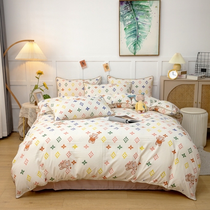 91家纺网 家纺一手货源 找家纺 乐居坊2023新款印花水洗双层纱贝壳绣四件套 潮牌小熊