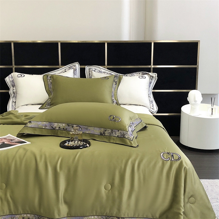 91家纺网 家纺一手货源 找家纺 汇庭 2023新品克里斯汀夏被 军绿色