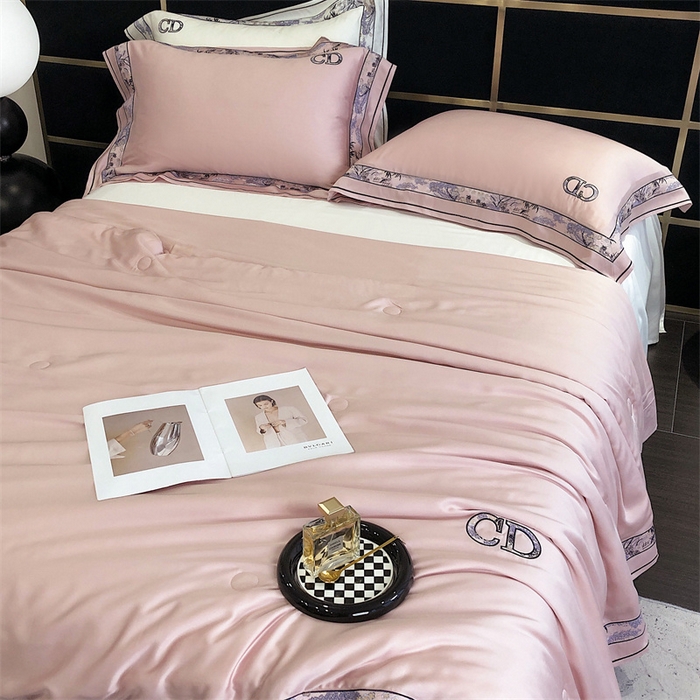 91家纺网 家纺一手货源 找家纺 汇庭 2023新品克里斯汀夏被 俏皮粉