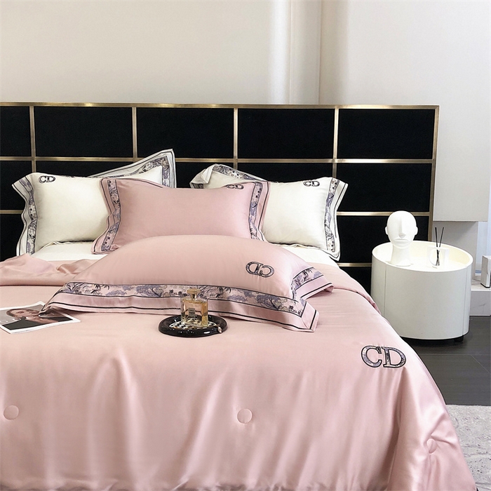 91家纺网 家纺一手货源 找家纺 汇庭 2023新品克里斯汀夏被 俏皮粉