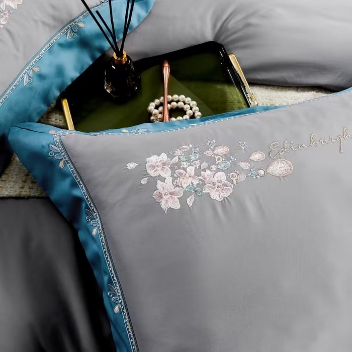 91家纺网 家纺一手货源 找家纺 U品汇 2023新品120支60S长绒棉宽边刺绣花贡缎纯棉全棉四件套 爱的城堡-时尚灰