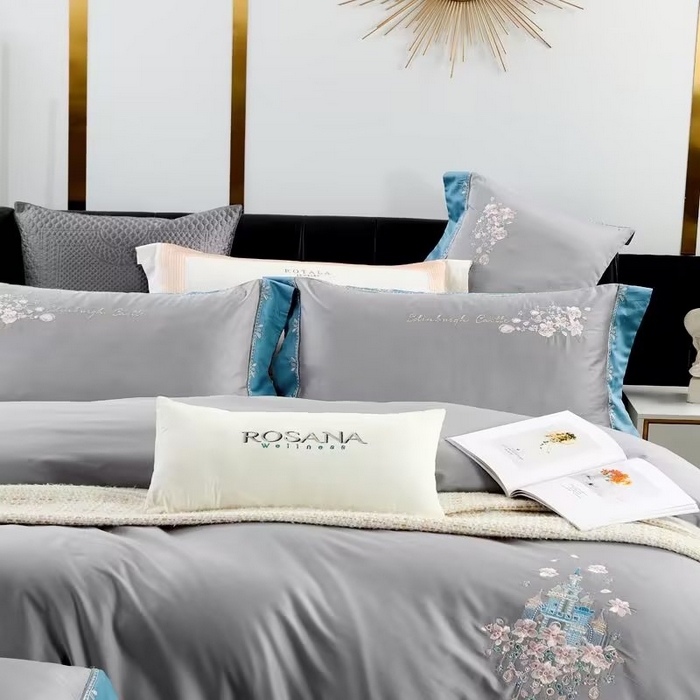 91家纺网 家纺一手货源 找家纺 U品汇 2023新品120支60S长绒棉宽边刺绣花贡缎纯棉全棉四件套 爱的城堡-时尚灰