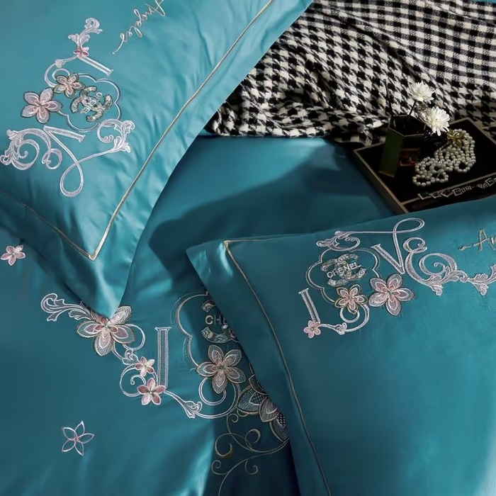 91家纺网 家纺一手货源 找家纺 U品汇 2023新品120支60S长绒棉宽边刺绣花贡缎纯棉全棉四件套 暗香-宝石兰