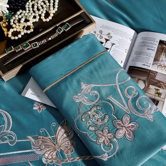 91家纺网 家纺一手货源 找家纺 U品汇 2023新品120支60S长绒棉宽边刺绣花贡缎纯棉全棉四件套 暗香-宝石兰