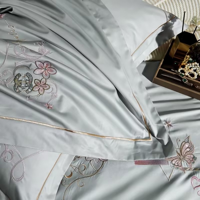 91家纺网 家纺一手货源 找家纺 U品汇 2023新品120支60S长绒棉宽边刺绣花贡缎纯棉全棉四件套 暗香-时尚灰