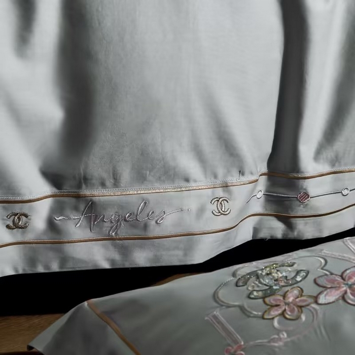 91家纺网 家纺一手货源 找家纺 U品汇 2023新品120支60S长绒棉宽边刺绣花贡缎纯棉全棉四件套 暗香-时尚灰