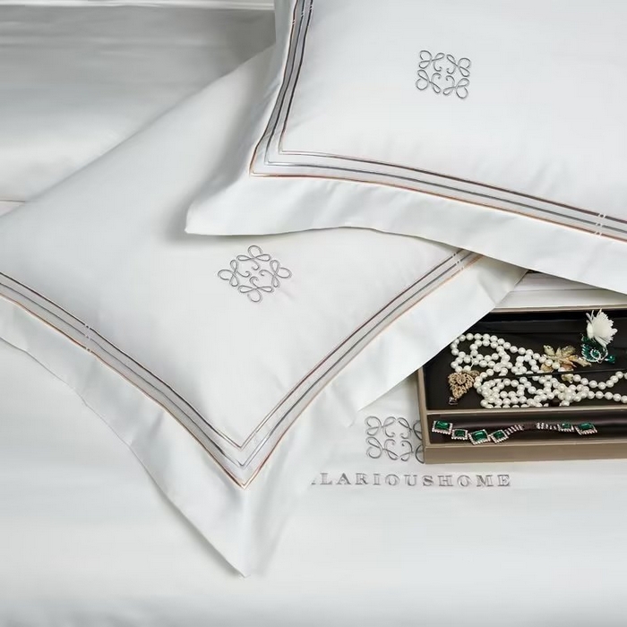 91家纺网 家纺一手货源 找家纺 U品汇 2023新品120支60S长绒棉宽边刺绣花贡缎纯棉全棉四件套 奥丁-奶油白