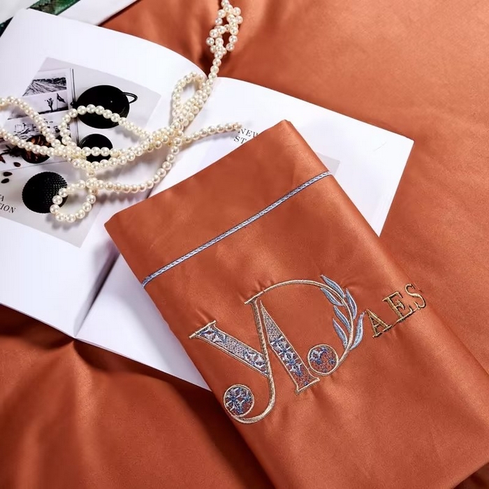 91家纺网 家纺一手货源 找家纺 U品汇 2023新品120支60S长绒棉宽边刺绣花贡缎纯棉全棉四件套 祖马龙-靓桔