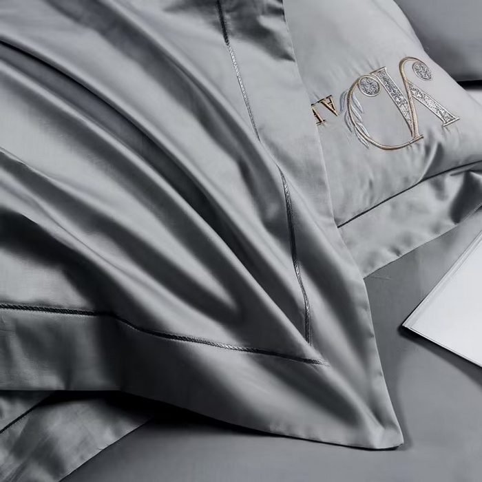 91家纺网 家纺一手货源 找家纺 U品汇 2023新品120支60S长绒棉宽边刺绣花贡缎纯棉全棉四件套 祖马龙-时尚灰