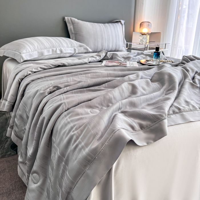 91家纺网 家纺一手货源 找家纺 佳居缘 2024新款60天丝夏被四件套-倾心 倾心-绅士灰