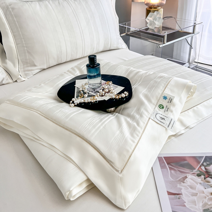 91家纺网 家纺一手货源 找家纺 佳居缘 2024新款60天丝夏被四件套-倾心 倾心-珍珠白