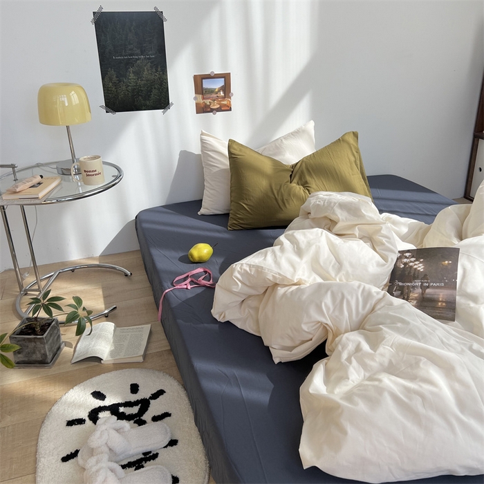 91家纺网 家纺一手货源 找家纺 六巷胡同 2023新款ins博主风三色混搭水洗棉四件套 象牙白藏青